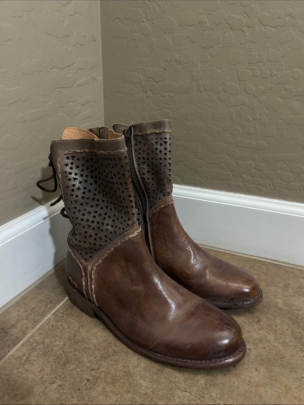 BED|STU Women’s Cheshire Lace-Up Boots